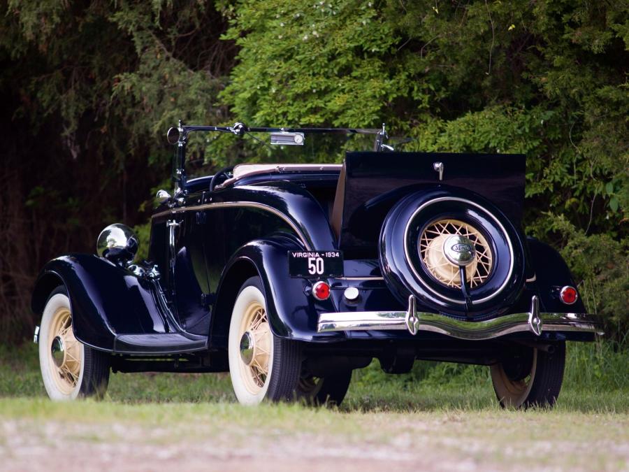  Ford V8 Deluxe Roadster 1934 года  (фото 12 из 30)